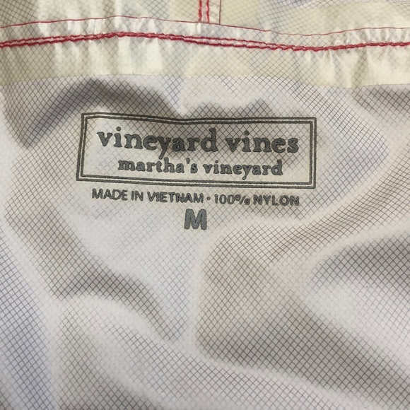 EUC Vineyard Vines red Zip Up Windbreaker M - Picture 11 of 15